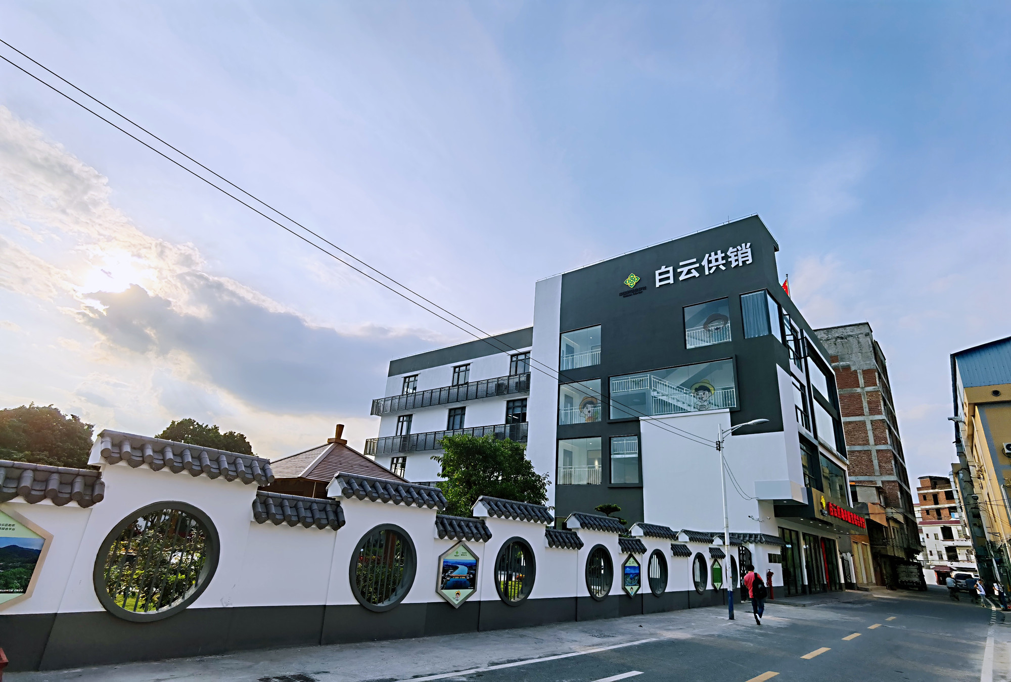 平台外部图.jpg